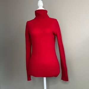 100% Cashmere red turtleneck in Size S
